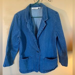 Lisa Josephs Women's M Blue Denim Blazer. Detailed Button. Retro shoulder pads